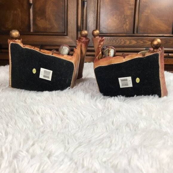 Old World Globe Antique Finished Weighted Resin Bookends - Picture 13 of 14